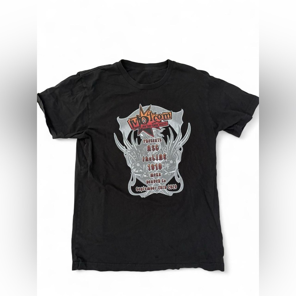 Volcom Black and Gray Graphic Tee